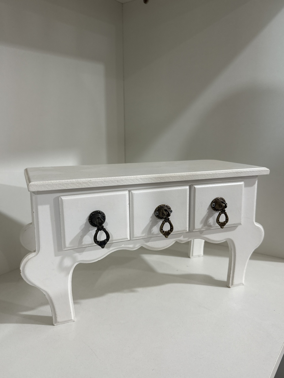 Gaveteiro de Mesa 3 Gavetas Branco - LÊ FESTAS LOCAÇÃO DE 