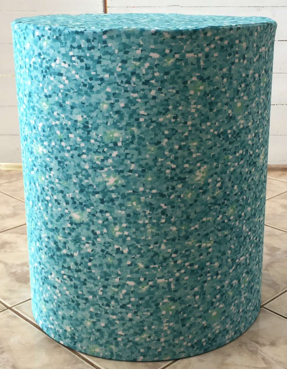 Capa Cilindro P - Glitter Azul Piscina - LÊ FESTAS LOCAÇÃO DE 