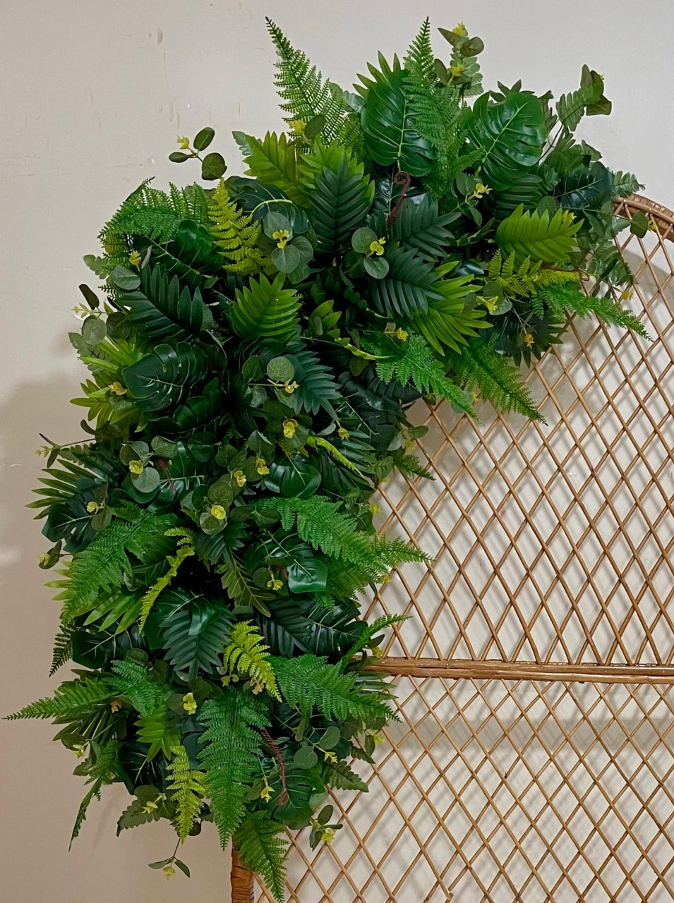 Buque Macarrao 1,5M Samambaia Floresta - LÊ FESTAS LOCAÇÃO DE 