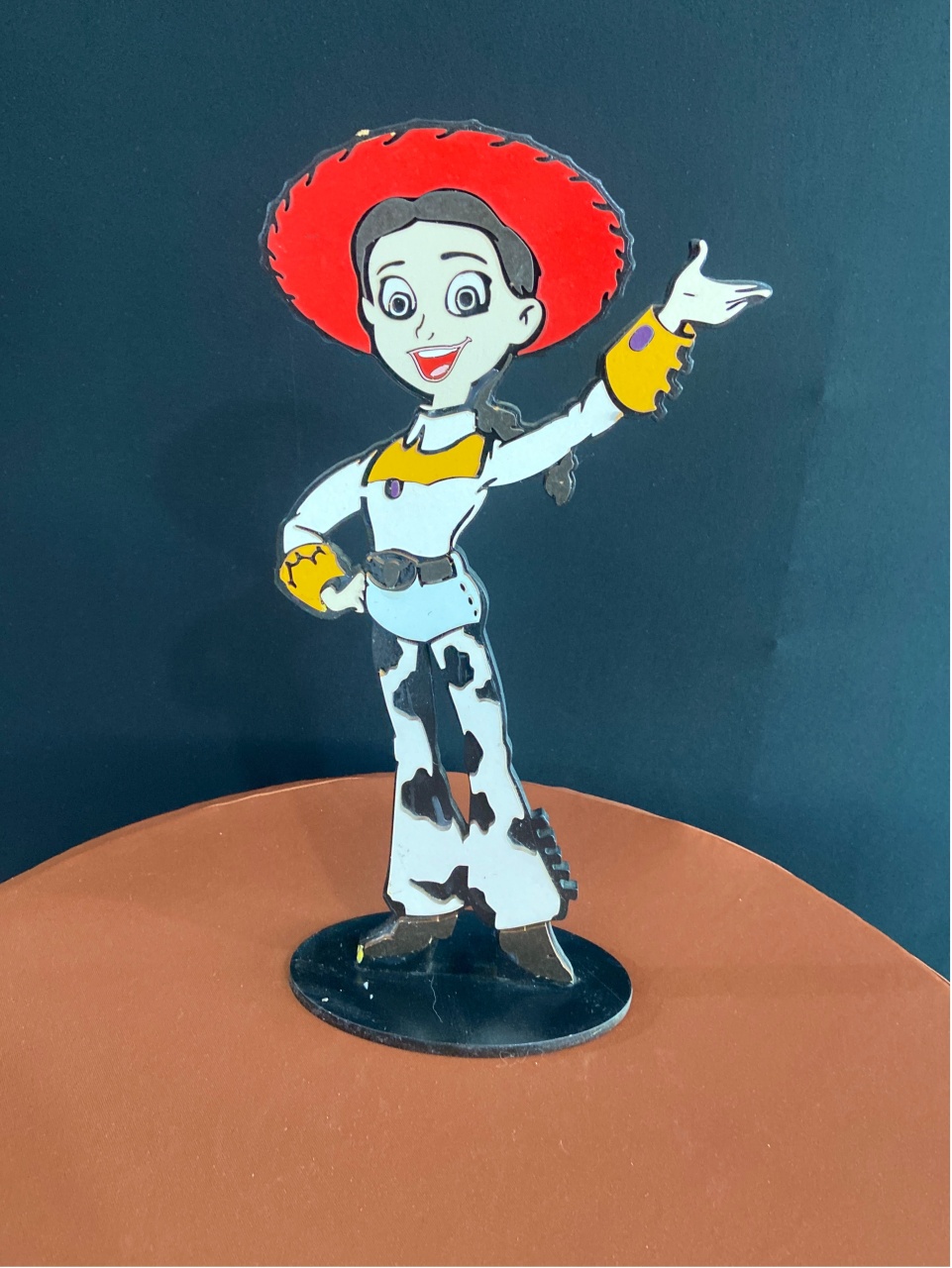 Mdf Personagem Toy Story - Jessie - LÊ FESTAS LOCAÇÃO DE 