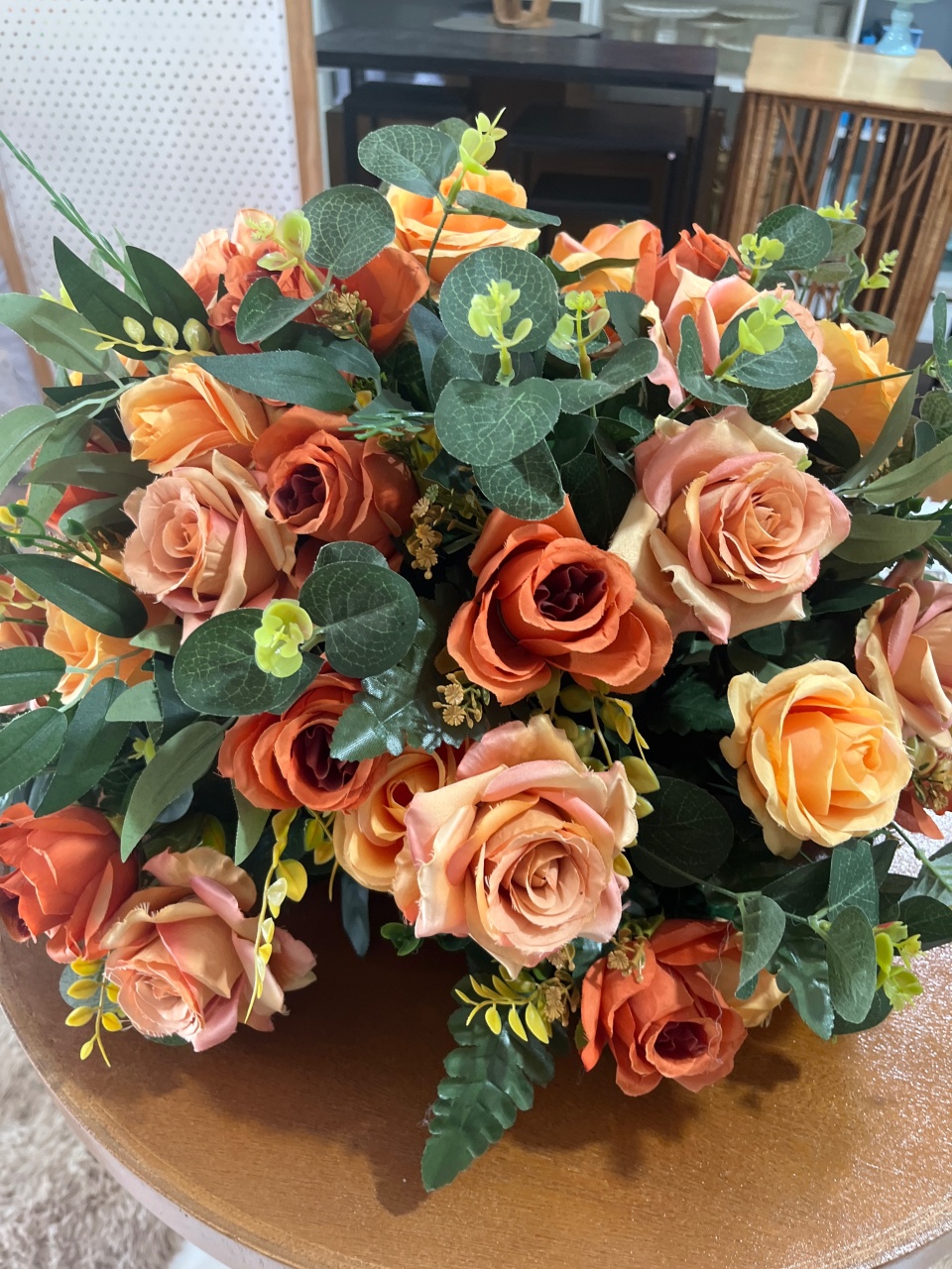 Arranjo Bola Gg - Rosas Terracota 35Cm - LÊ FESTAS LOCAÇÃO DE 