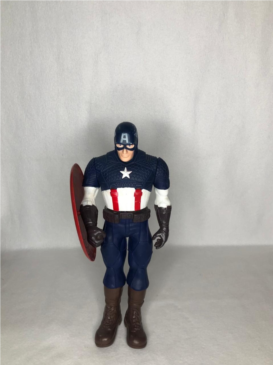 Boneco Super Herois- Capitao America 36Cm - LÊ FESTAS LOCAÇÃO DE 