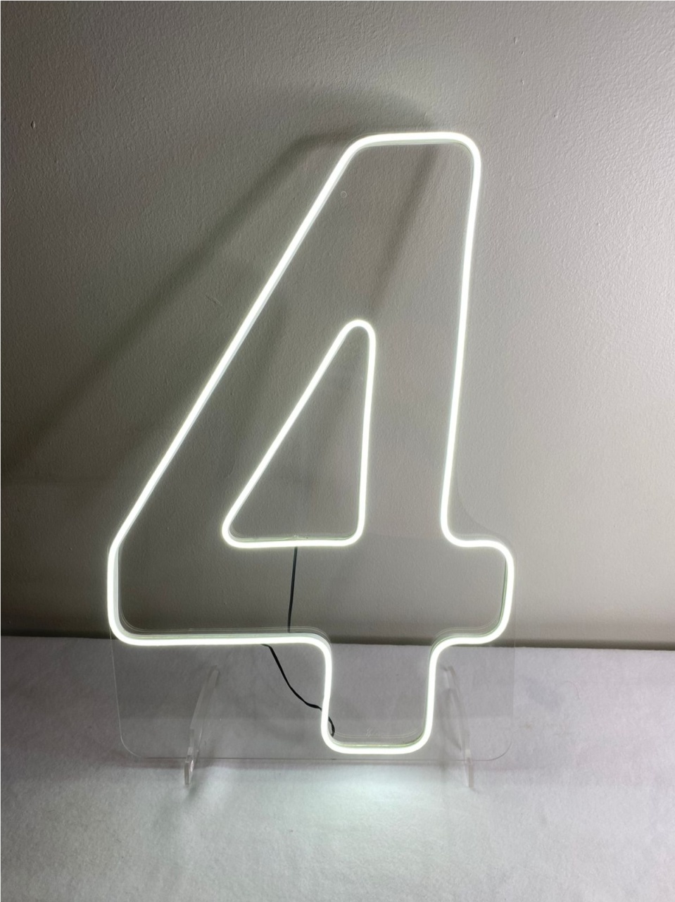 Numero Led 4 35X60Cm Luz Fria - LÊ FESTAS LOCAÇÃO DE 