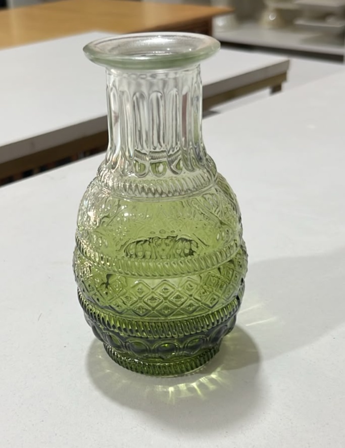 Jarro Vintage Verde Bojudo Trabalhado 13Cm - LÊ FESTAS LOCAÇÃO DE 
