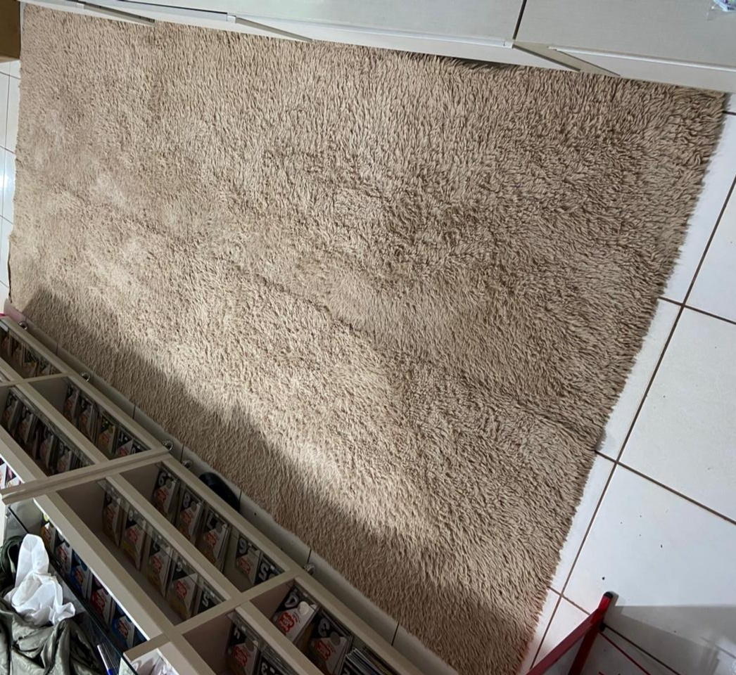 Tapete Bege 3,90X1,90M - LÊ FESTAS LOCAÇÃO DE 