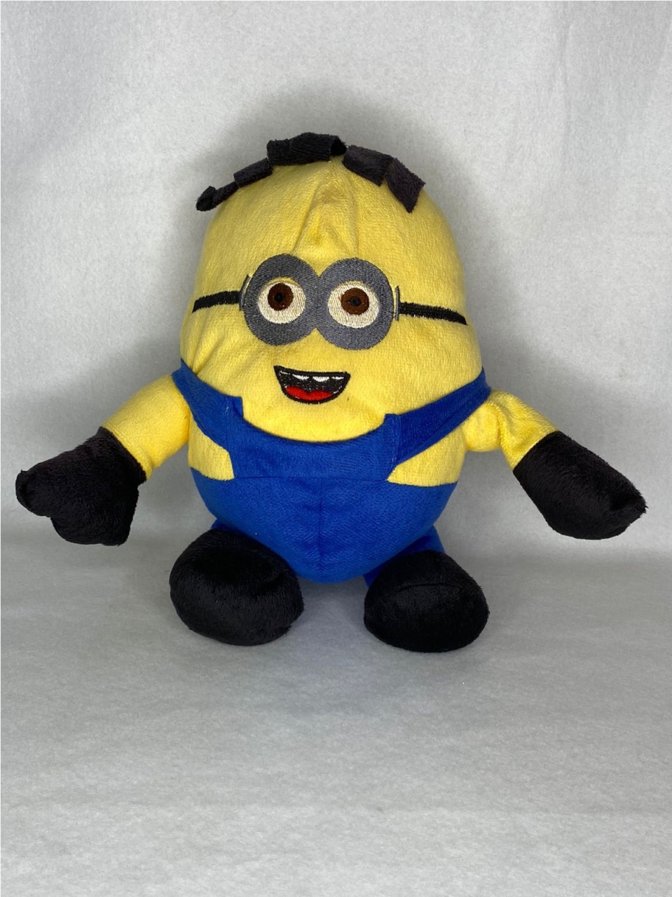 Pelucia Minnios M - LÊ FESTAS LOCAÇÃO DE 