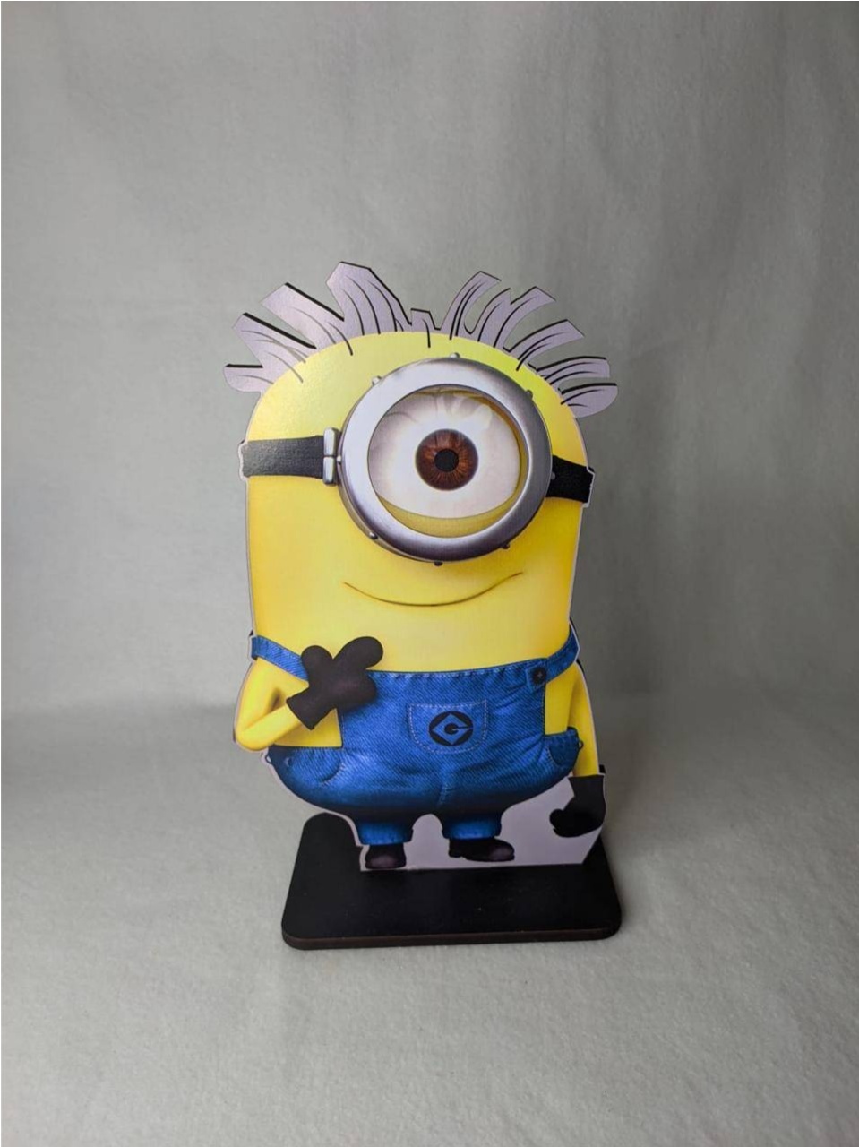 Display Adesivo Minions- Carl - LÊ FESTAS LOCAÇÃO DE 