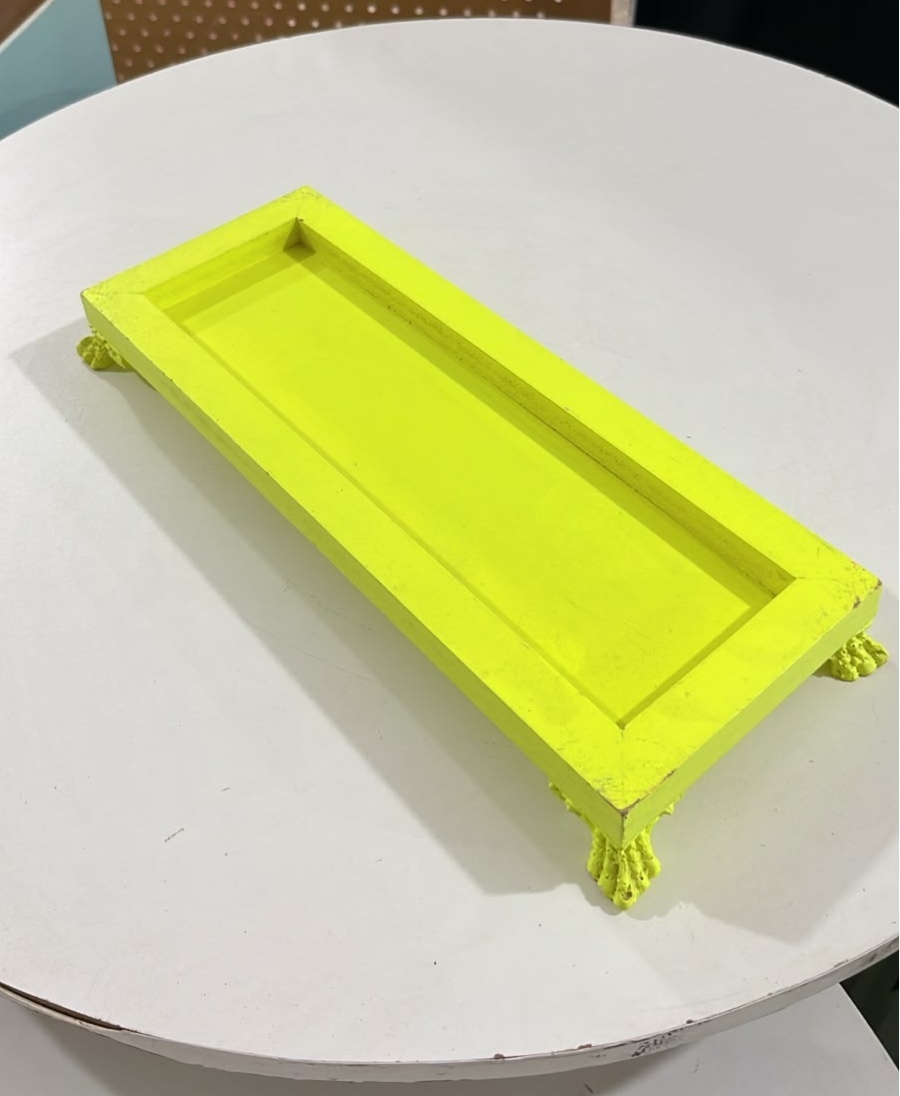 Mdf Bandeja Amarelo Neon 35X13 - LÊ FESTAS LOCAÇÃO DE 