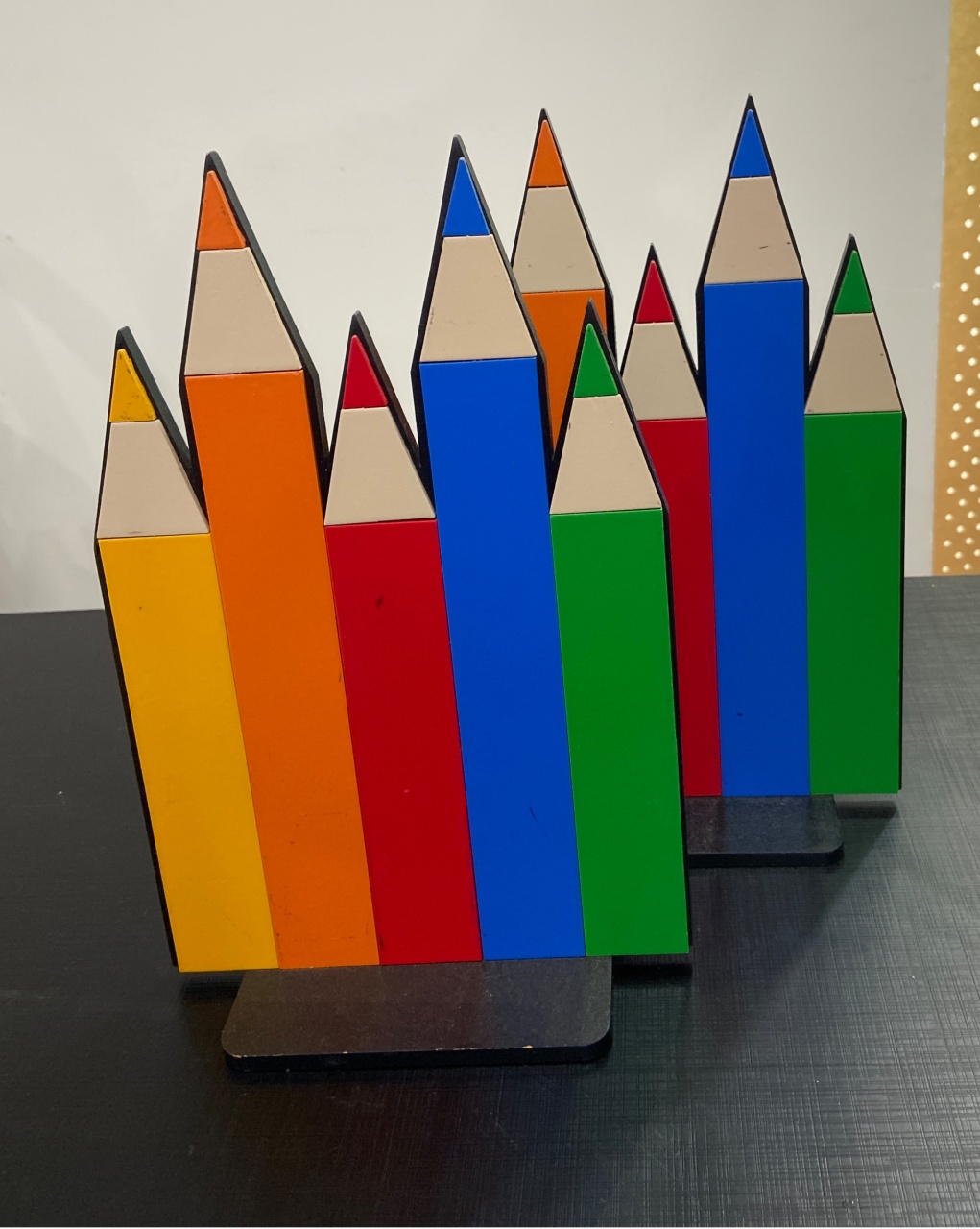 Display Lapis 29X19 Cm - LÊ FESTAS LOCAÇÃO DE 