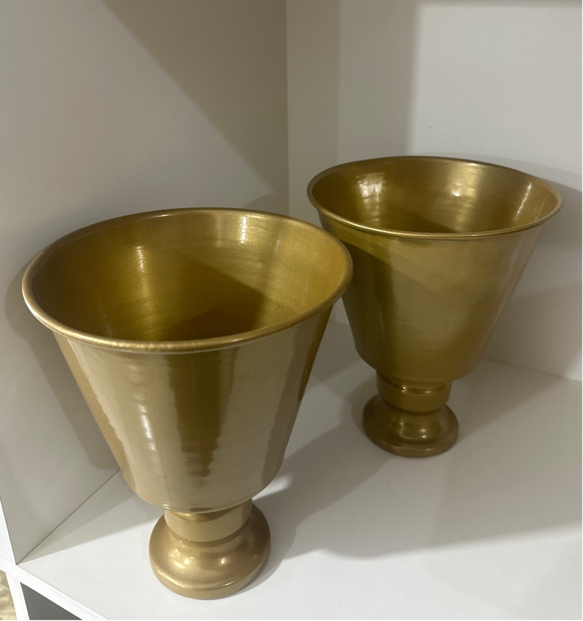 Delicat Pote Aluminio Dourado M 22 Cm - LÊ FESTAS LOCAÇÃO DE 