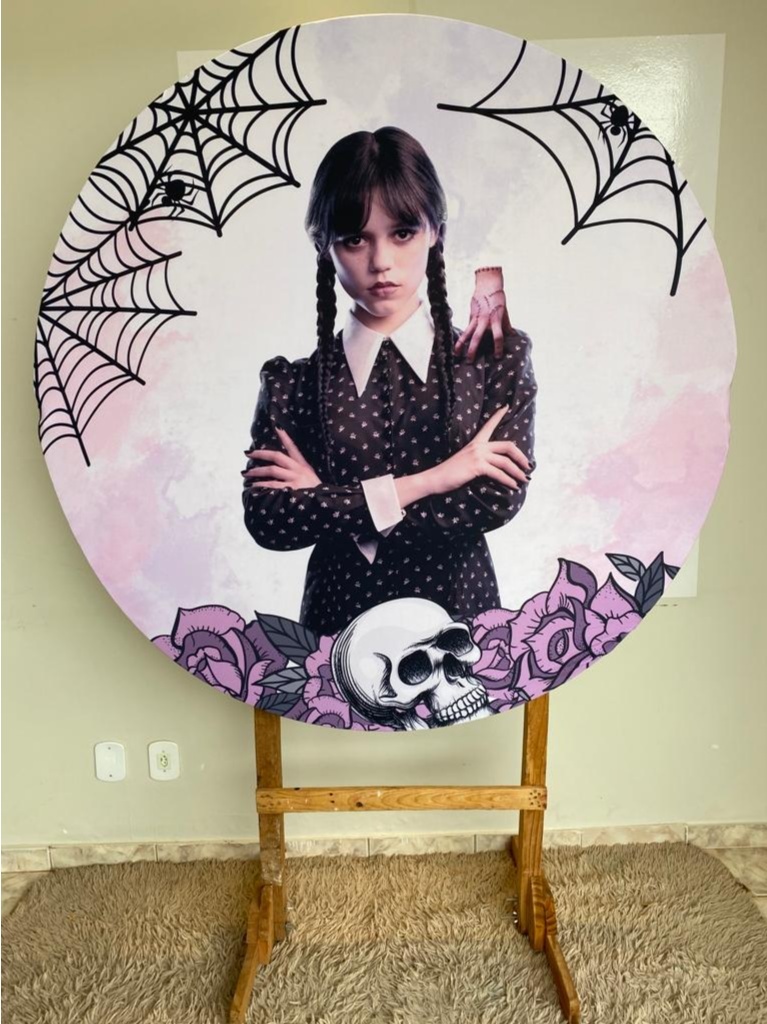 Tecido Painel Redondo 1,5M- Wandinha - LÊ FESTAS LOCAÇÃO DE 