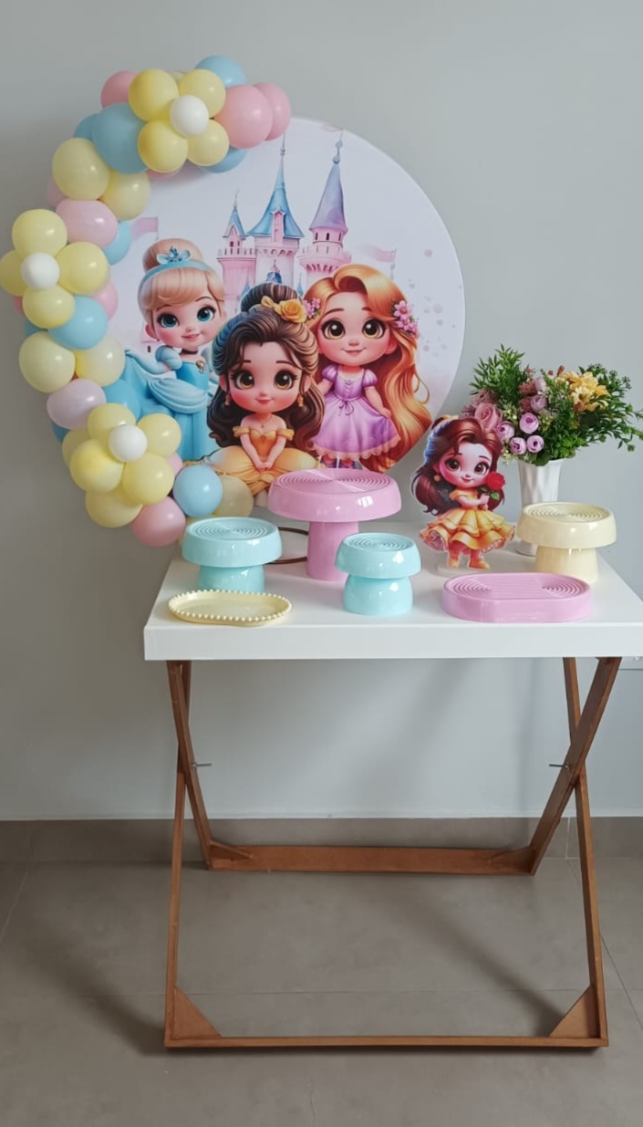 Festa Na Mesa Comemore Princesas - Ateliê da Re