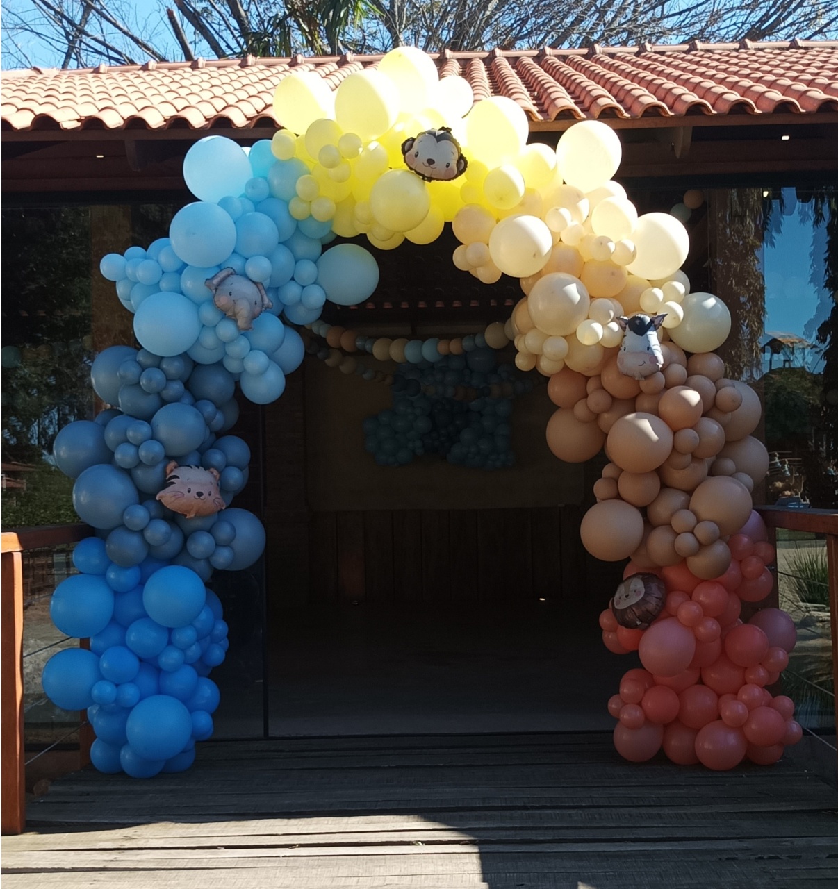 Arco de Balão Orgânico - Ateliê da Re