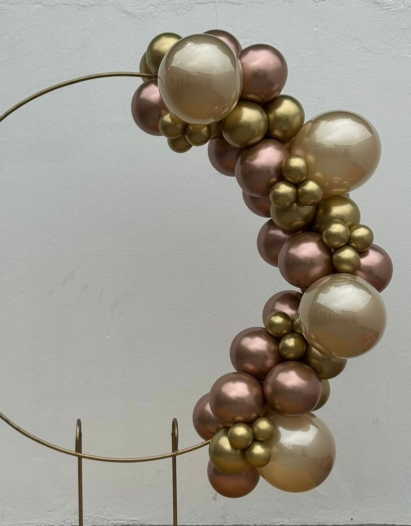 Arco de Balões (Organico Em Blocos Metalizados) 16 E 5 Platino Dourado, 9 Platino Rose Gold E Platino Rose Gold - Tamires Pegue e Monte Uberaba
