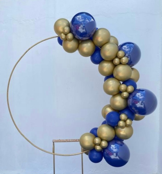 Arco de Balões (Organico Misturado E Metalizados ) 16 Platino Azul, 9 Platino Azul E Platino Dourado (Ursinho Realeza) - Tamires Pegue e Monte Uberaba