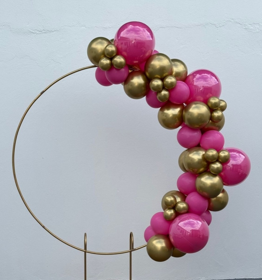 Arco de Balões (Organico Misturado E Metalizados ) 16 Rosa Forte, 9 Platino Dourado E Rosa Forte, 5 Platino Dourado (Minie Rosa-Princaesas) - Tamires Pegue e Monte Uberaba