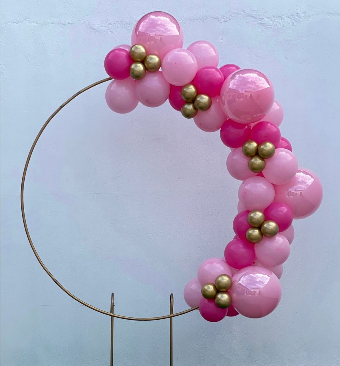 Arco de Balões (Organico Misturasdo E Trio Metalizados ) 16 Rosa Claro, 9 Rosa Claro E Rosa Forte, 5 Platino Dourado (Cry Baby-Princesas-Macha) - Tamires Pegue e Monte Uberaba