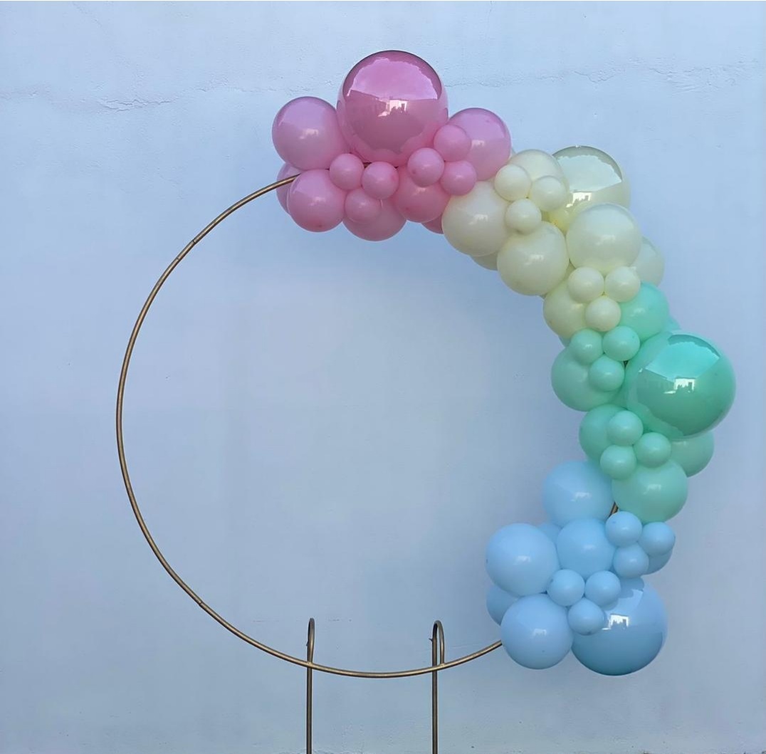 Arco de Balões (Organico Em Blocos) 16, 9 E 5 Rosa Claro, Amarelo Candy, Verde Candy E Azul Candy - Tamires Pegue e Monte Uberaba