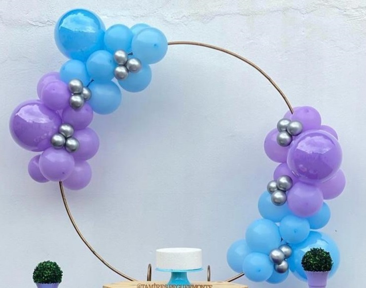 Arco de Balões (Organico Em Blocos Com Trio Metalizados ) 16 E 9 Azul Claro E Lilâs Candy, 5 Platino Prata - Tamires Pegue e Monte Uberaba