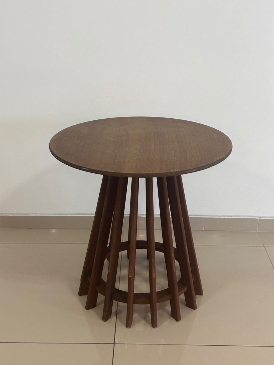 Mesa Marron P - Decoração de Mãe