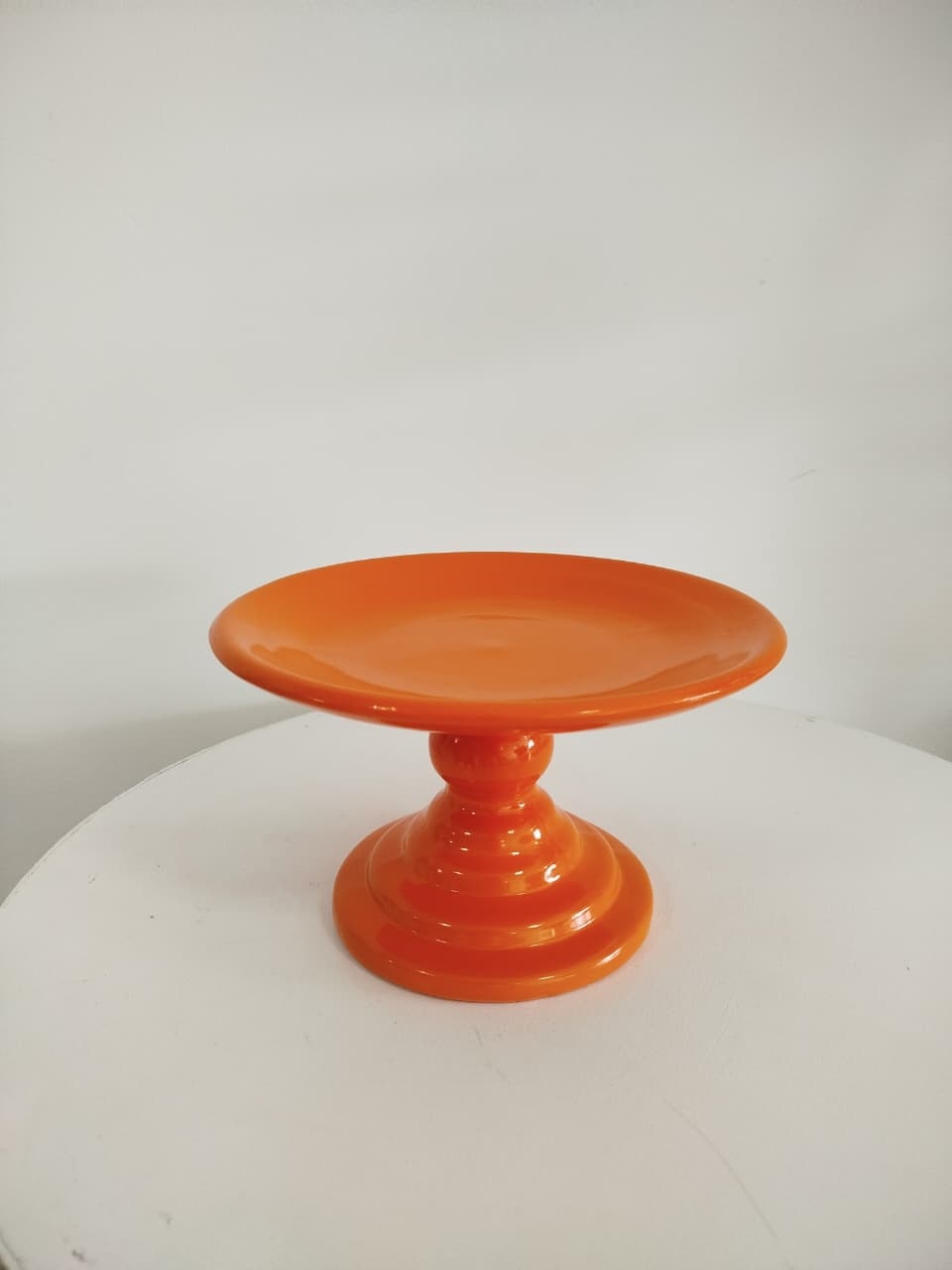 Boleira Laranja Ceramica M - Decoração de Mãe