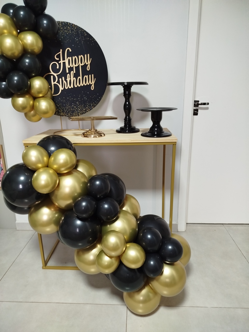 Kit Mesa Adulto Dourado I - Decoração de Mãe