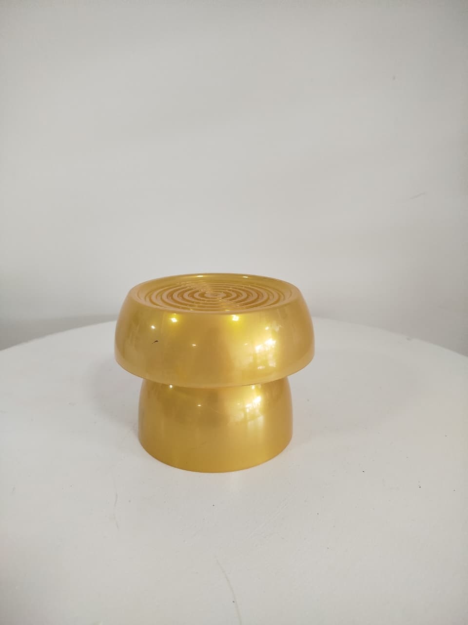 Boleira Dourada P Plastico - Decoração de Mãe
