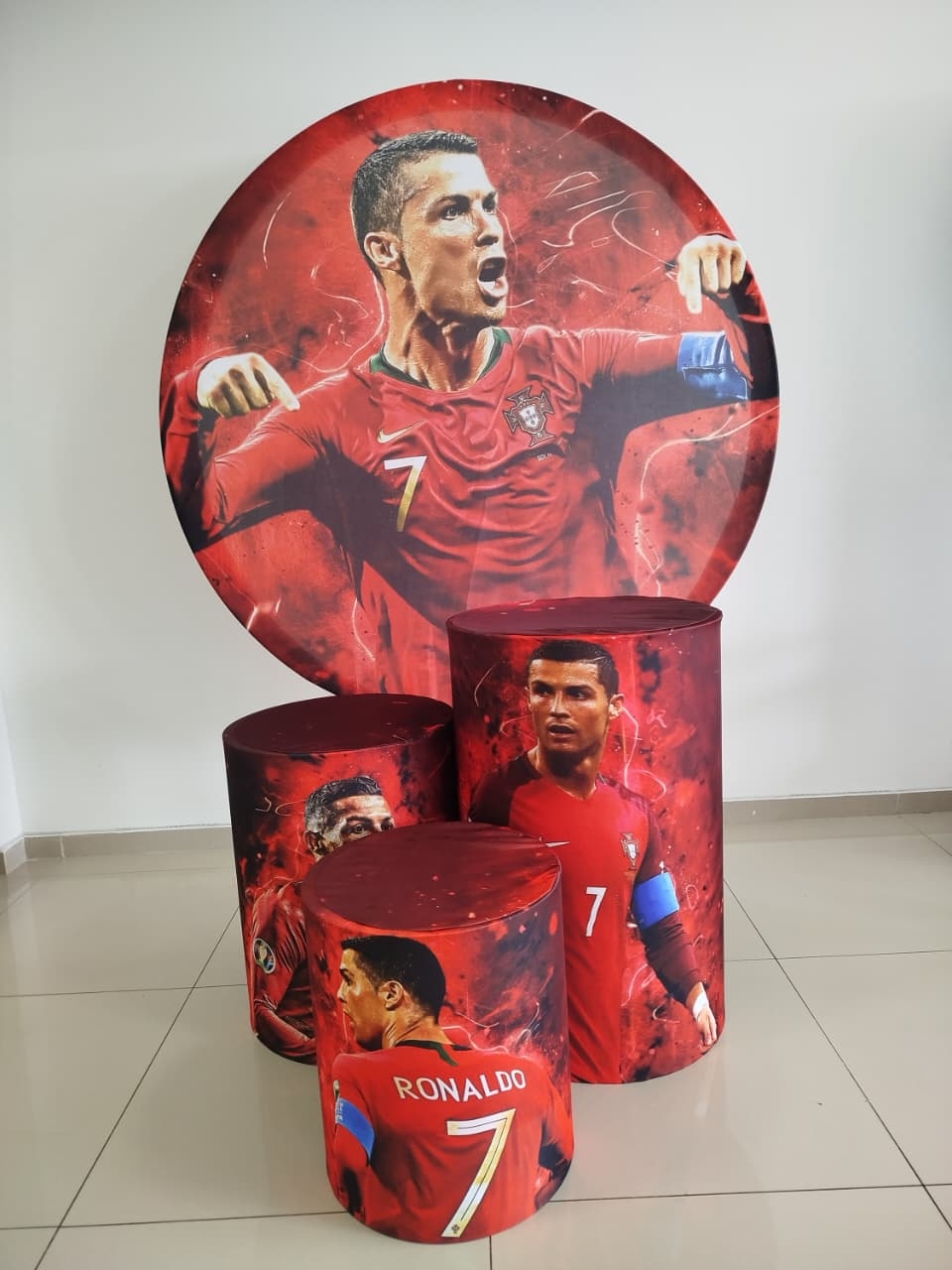 Kit Capa Painel E Capas Cilindros Cristiano Ronaldo - Decoração de Mãe