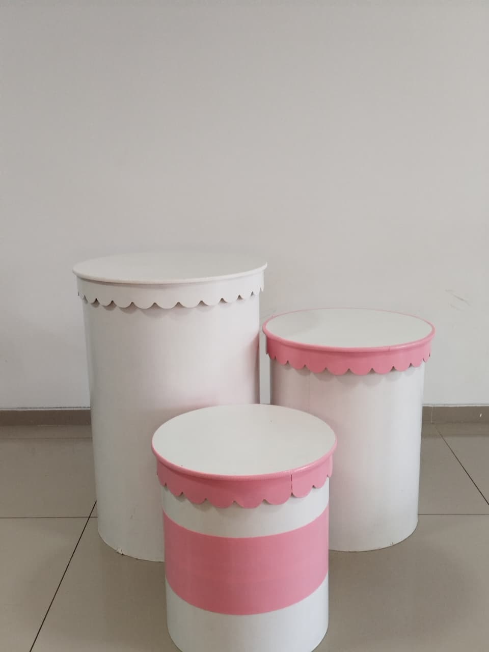 Trio Cilindro Branco Babado - Decoração de Mãe