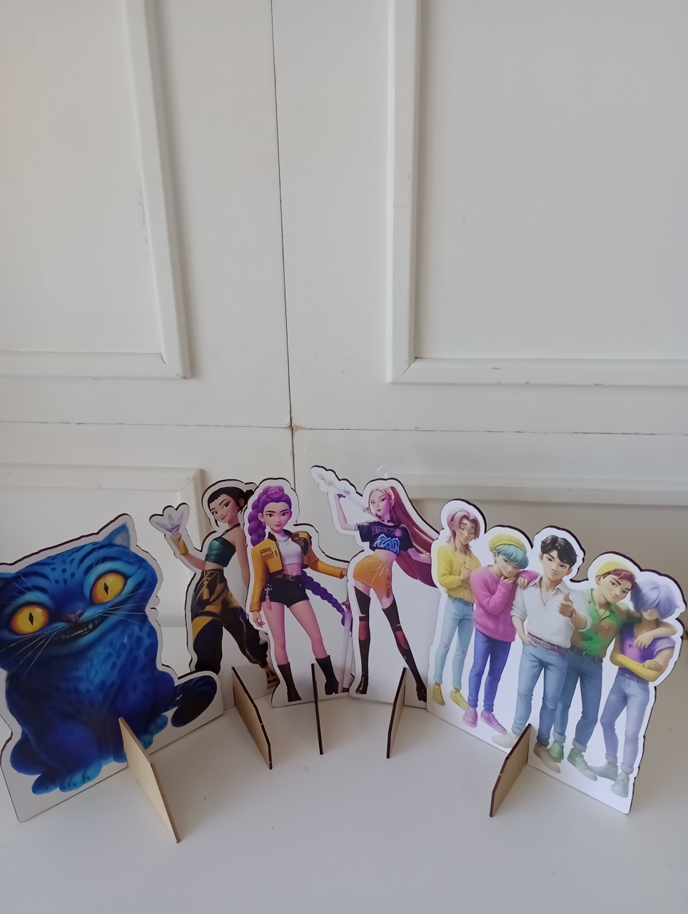 Display Mesa Guerreiras K-Pop A Unidade - Decoração de Mãe