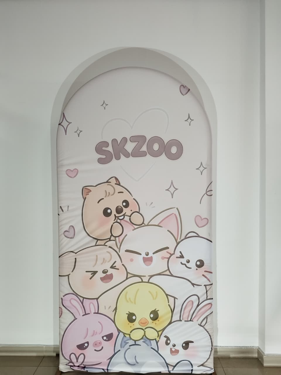 Capa Skzoo Romano 2X1 - Decoração de Mãe