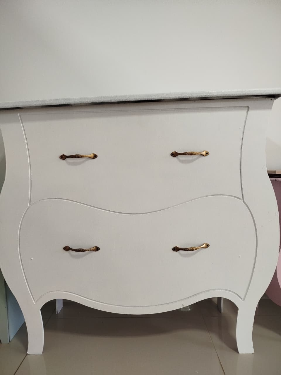 Mesa Comoda Branca - Decoração de Mãe