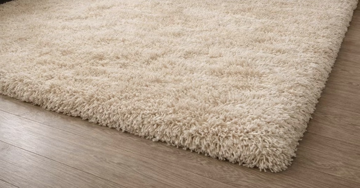 Tapete Peludo Bege - Sileni Rocha decorações