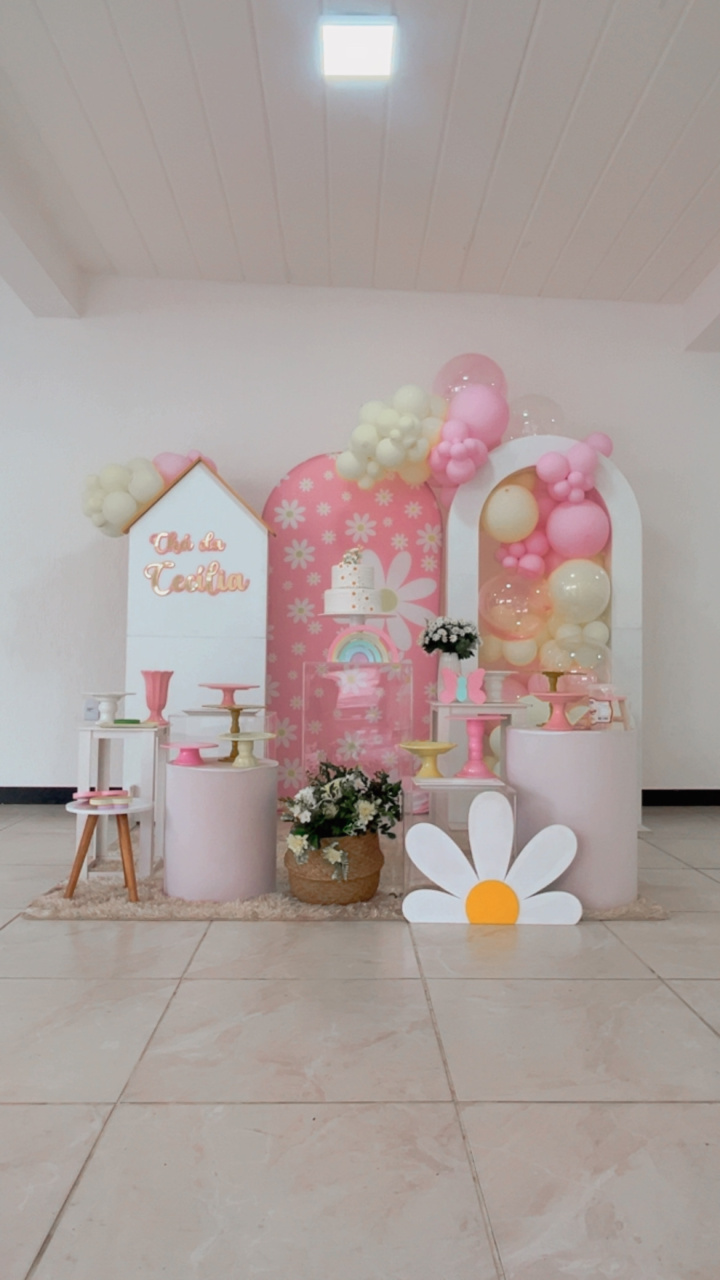 Chá de Bebê /Aniversário Margaridas - Sileni Rocha decorações