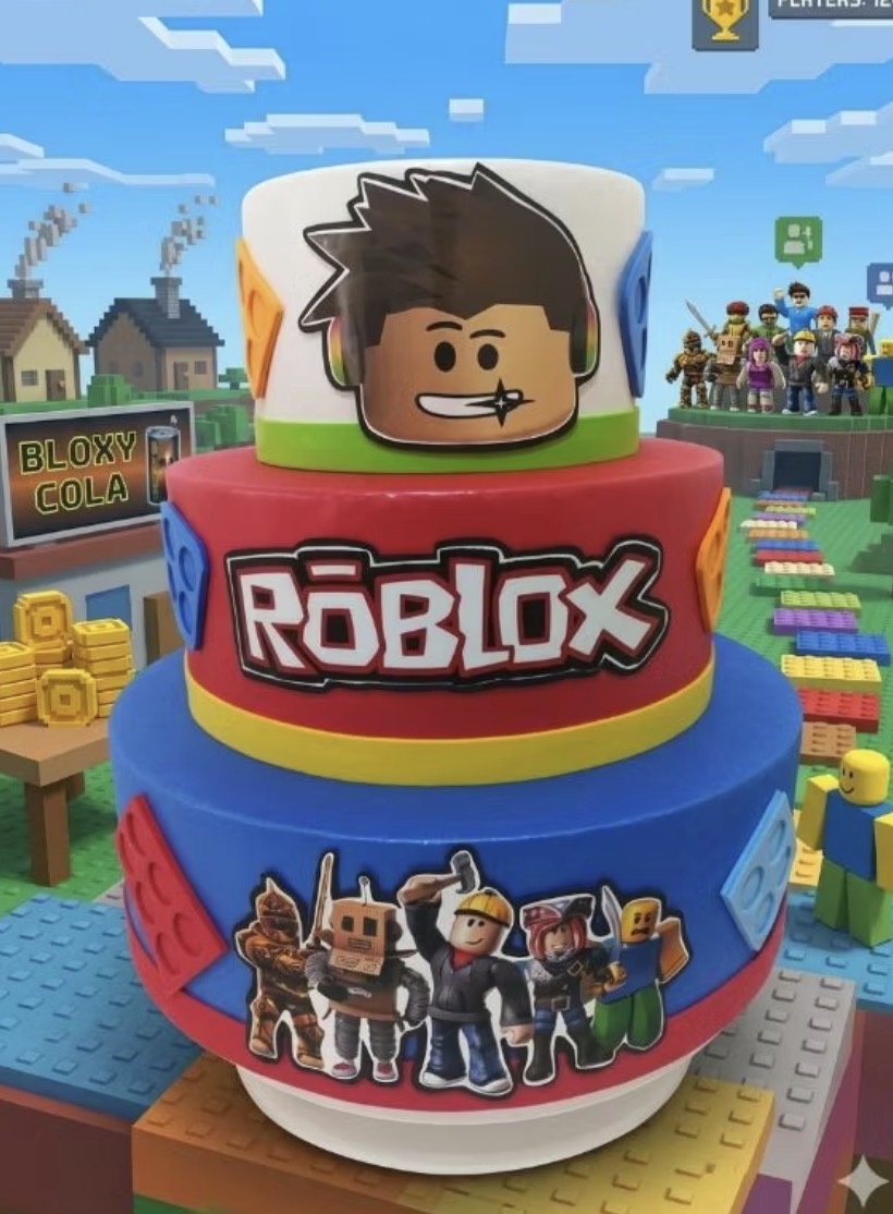 Bolo Fake Roblox - Sileni Rocha decorações