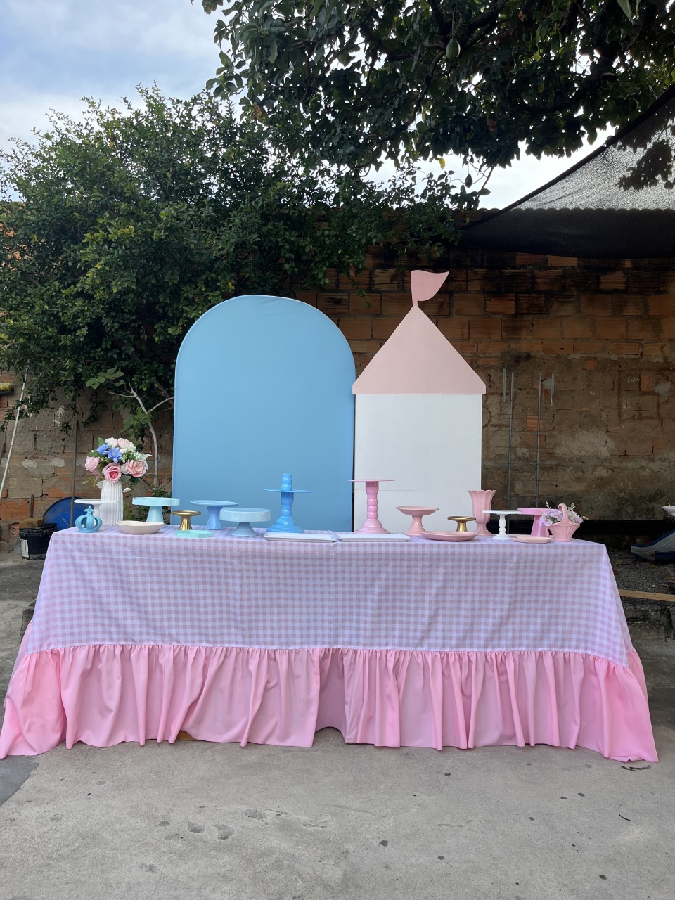 Toalha Xadrez Babado Rosa - Sileni Rocha decorações