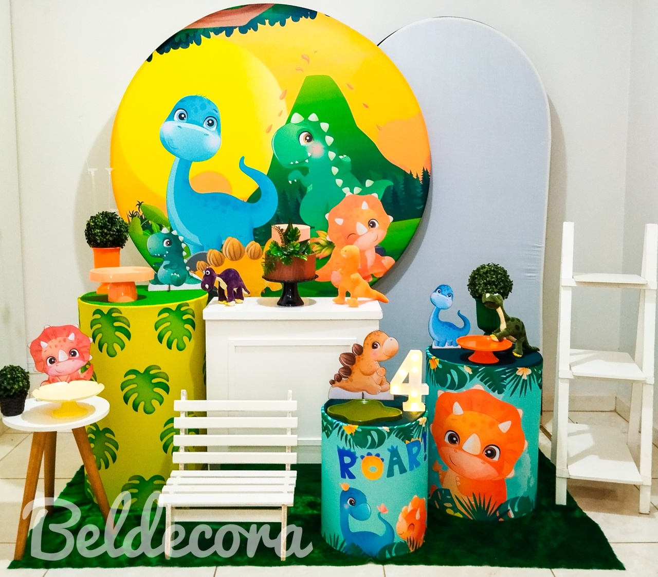 Dinossauro Baby Ouro - Bel Decora Pegue e Monte