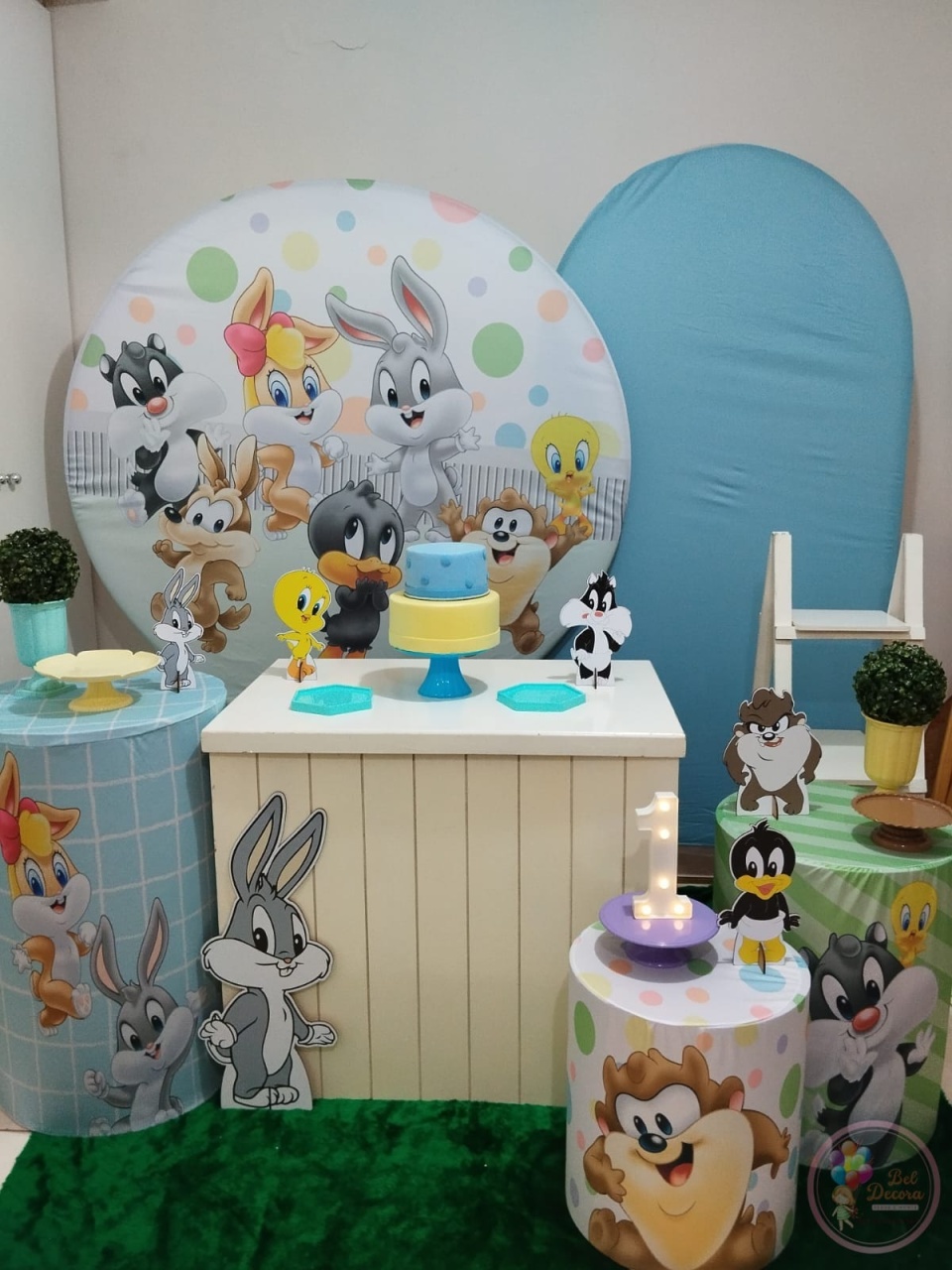 Looney Tunes - Bel Decora Pegue e Monte
