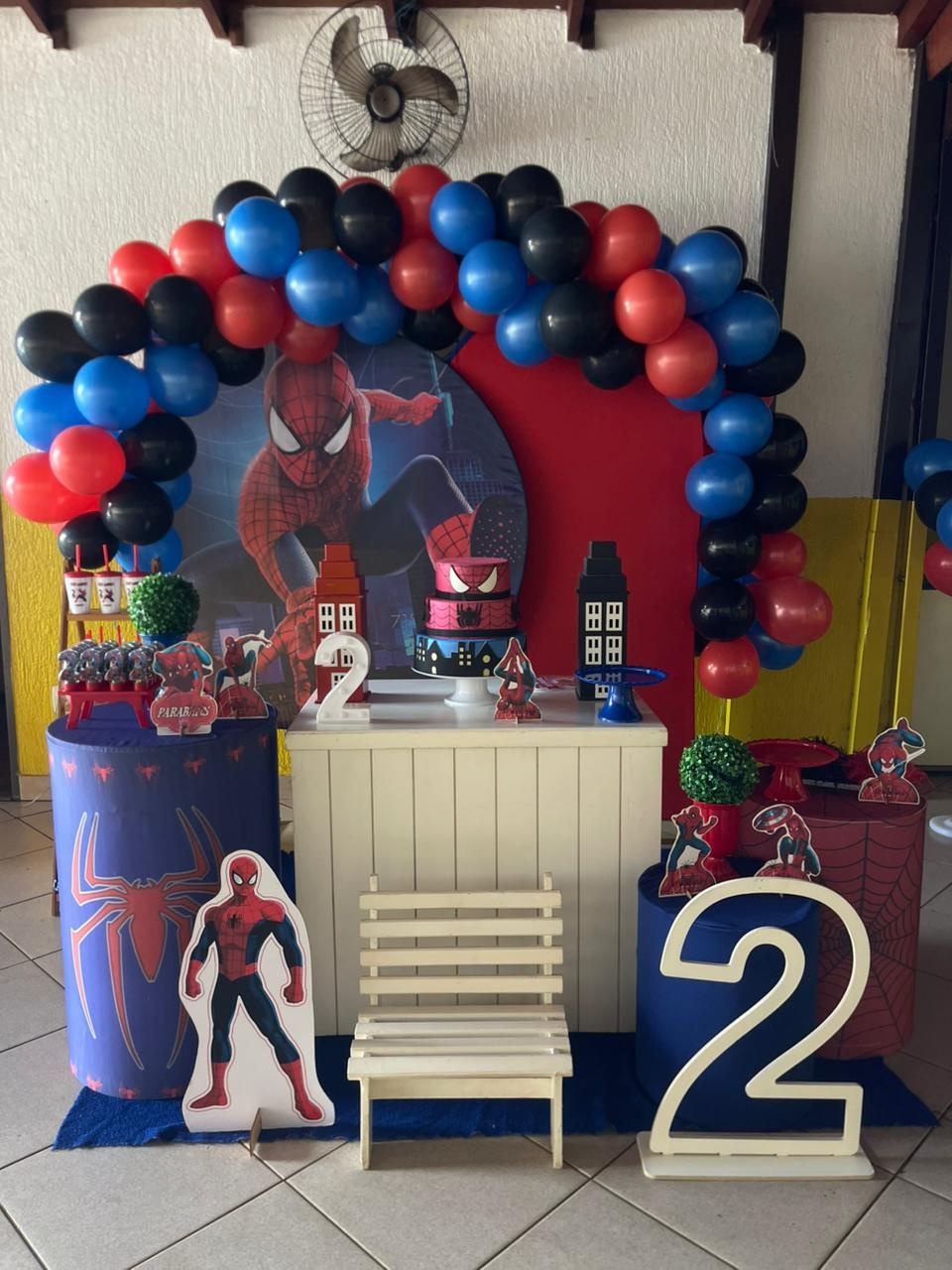 Kit Homem Aranha Ouro - Bel Decora Pegue e Monte