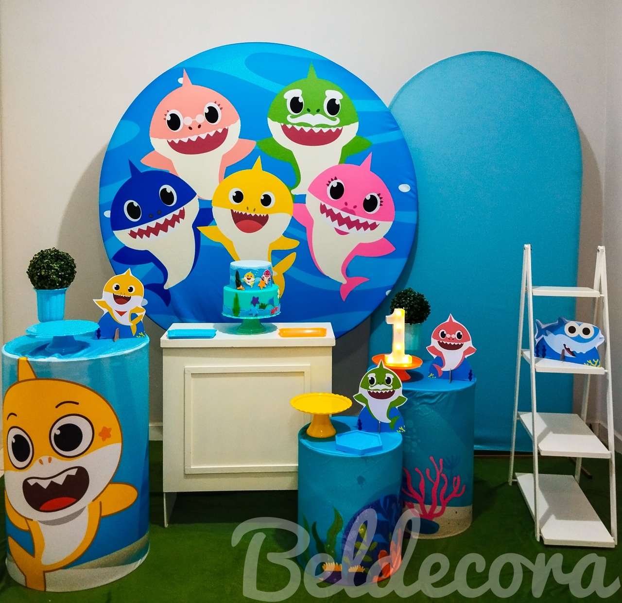 Kit Baby Shark Ouro - Bel Decora Pegue e Monte