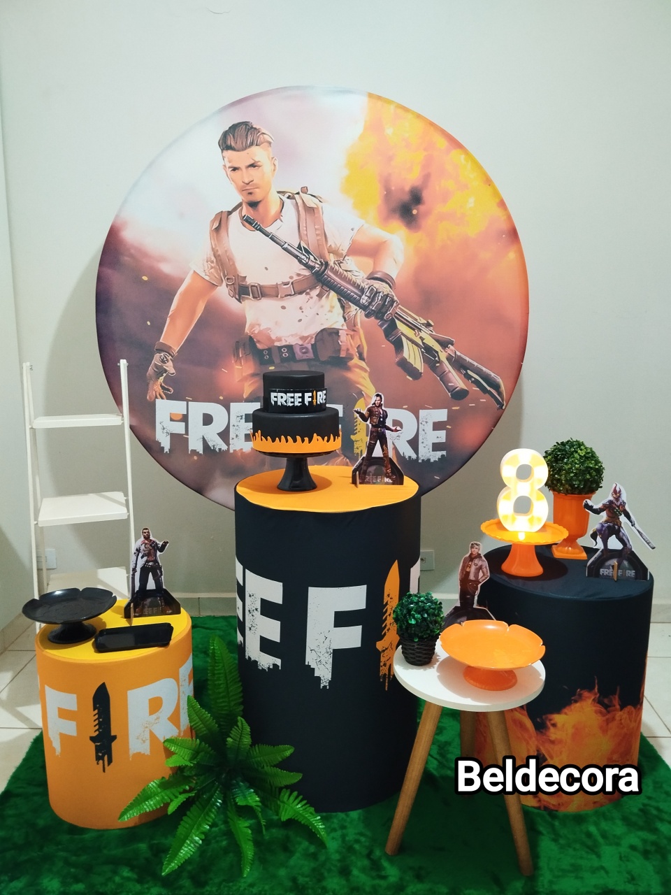 Kit Free Fire Prata - Bel Decora Pegue e Monte