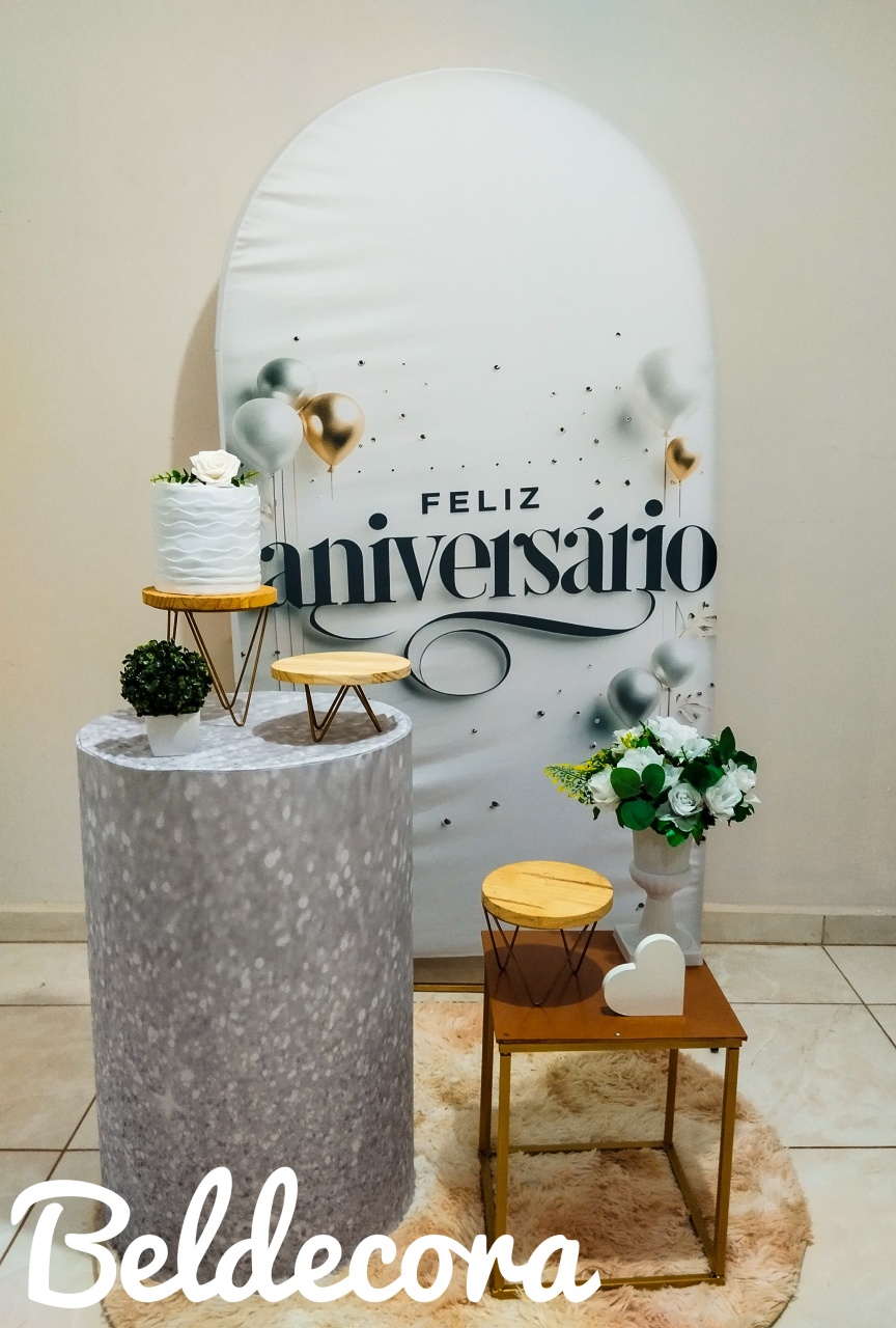 Painel Romano Feliz Aniversário Com Prata - Bel Decora Pegue e Monte