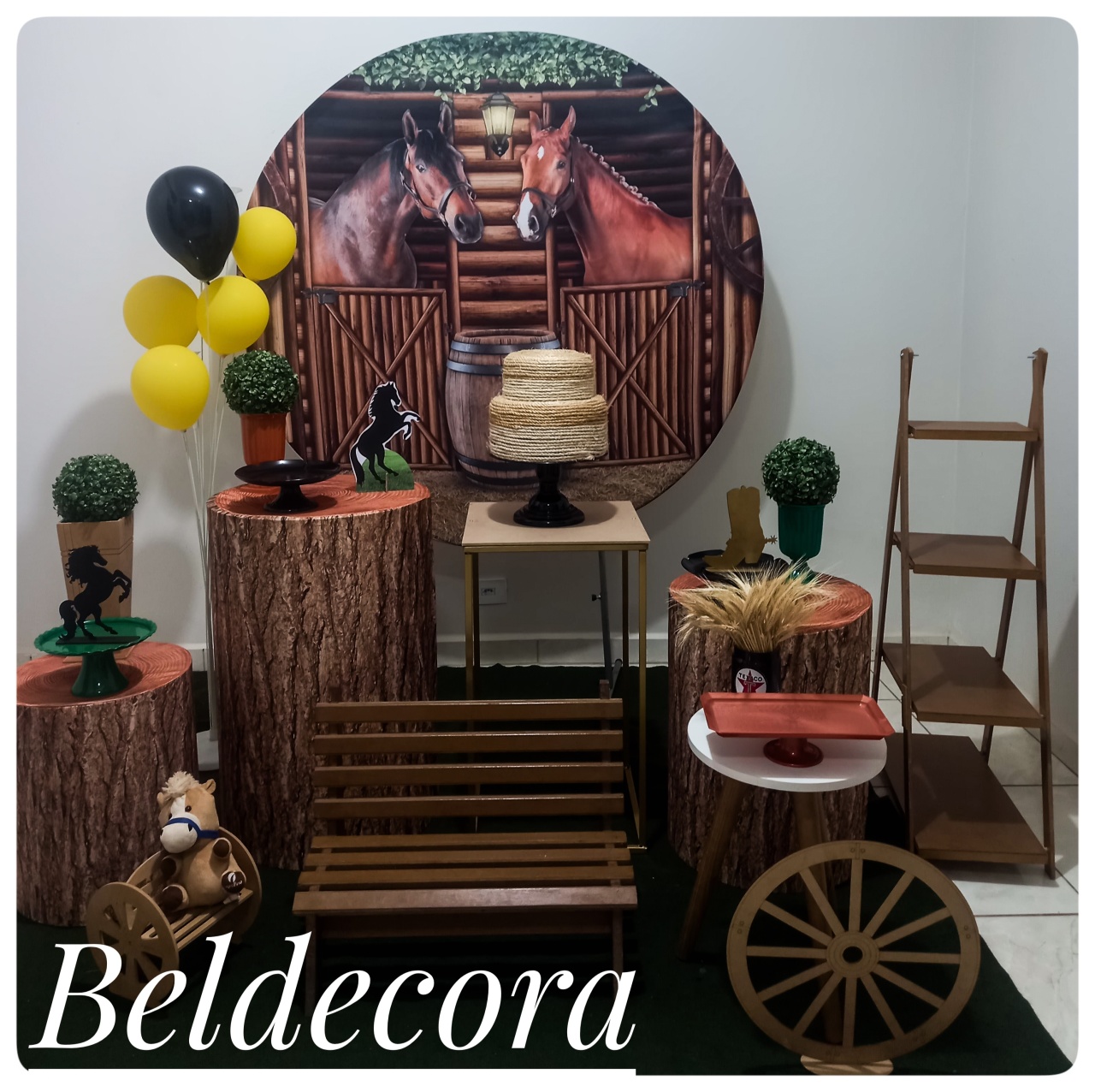 2Kit Cavalos Spirit Ouro - Bel Decora Pegue e Monte