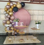 Painel Rose Com Mesas - imagem 2