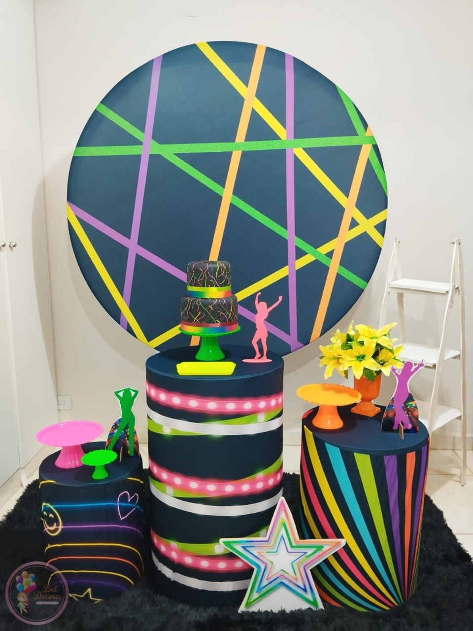Kit Baladinha Neon Com Escada - Bel Decora Pegue e Monte