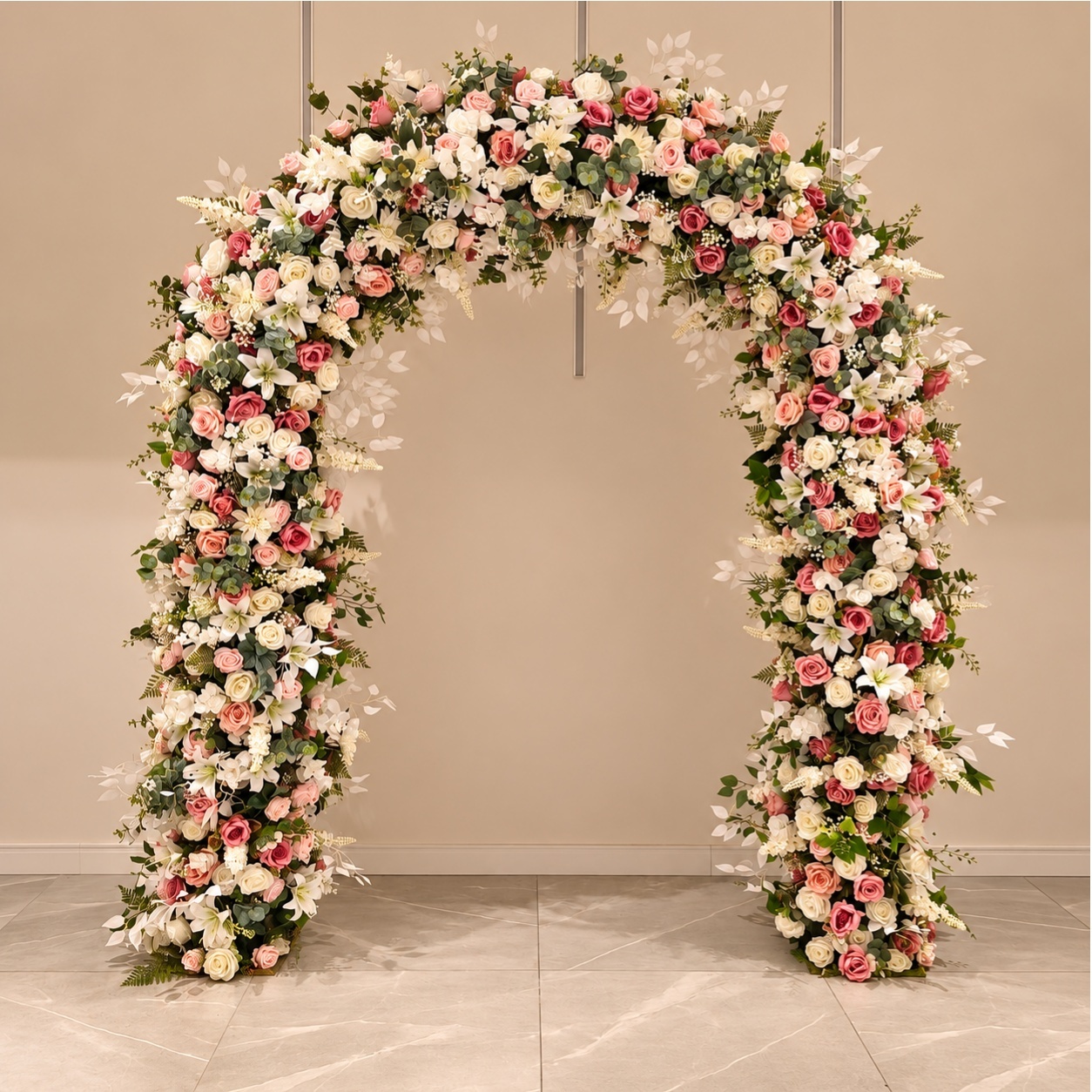 Arco U – Floral Completo - Fábrica de Emoções Locações