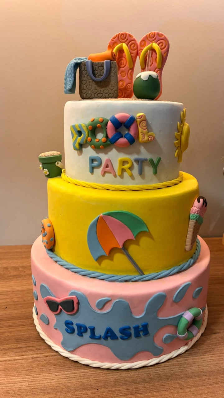 Bolo Cenográfico - Pool Party - Bah! Festas