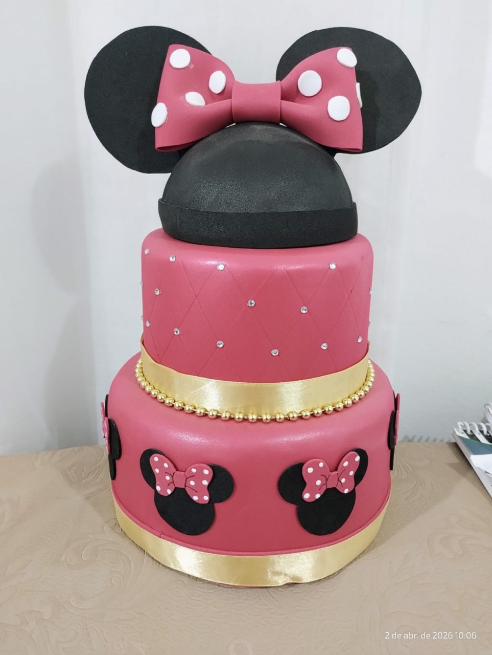 Bolo Fake 3 Andares Minnie Vermelha - Amiga Festeira Decorações 
