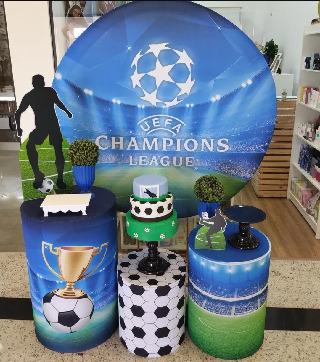 Champions League Pegue Monte - Amiga Festeira Decorações 