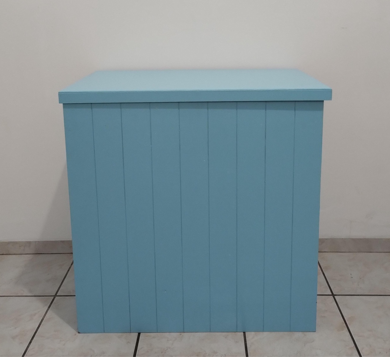 Mesa de Mdf, Modelo Ripada, Azul Claro Com Tampo Branco - Amiga Festeira Decorações 